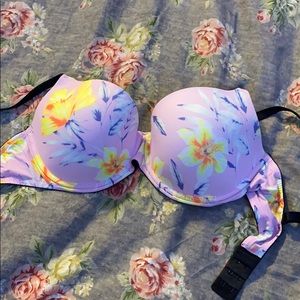 32DD PINK VS tshirt bra